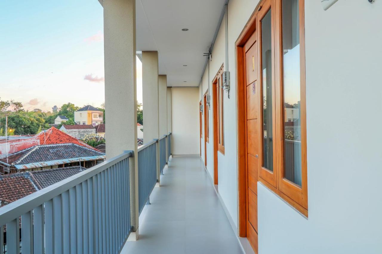 Oyo 1200 Kencana Residence Jimbaran  Luaran gambar